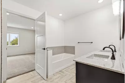 711 8th Street W, Clear Lake, SD 57226 - Photo 52