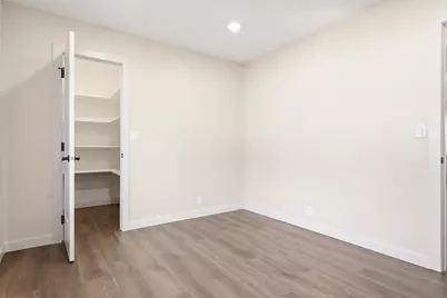 711 8th Street W, Clear Lake, SD 57226 - Photo 36