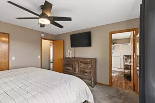 1967 Hazen St, Shakopee, MN 55379 - Photo 20
