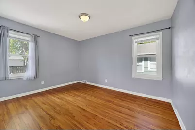 1848 Montana Avenue E, Saint Paul, MN 55119 - Photo 8
