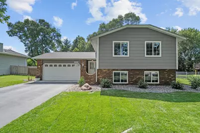 9931 Ives Lane N, Maple Grove, MN 55369 - Photo 2