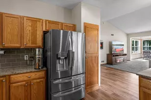 809 Woodduck Dr, Woodbury, MN 55125 - Photo 10