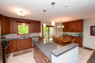 2273 6th St N, North Saint Paul, MN 55109 - Photo 10