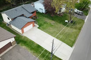 2273 6th St N, North Saint Paul, MN 55109 - Photo 4