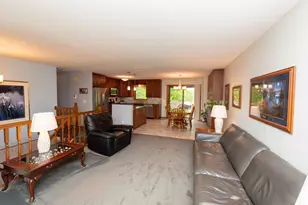 2273 6th St N, North Saint Paul, MN 55109 - Photo 8