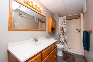 2273 6th St N, North Saint Paul, MN 55109 - Photo 30