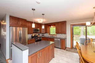 2273 6th St N, North Saint Paul, MN 55109 - Photo 18