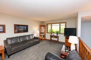 2273 6th St N, North Saint Paul, MN 55109 - Photo 8