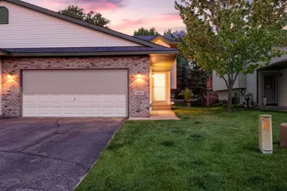 200 21st Avenue SW, Cambridge, MN 55008 - Photo 1