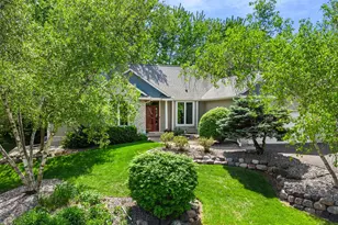 11272 Kenworth Ln, Lakeville, MN 55044 - Photo 4