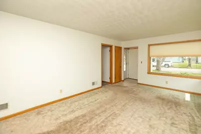 911 13th Avenue NW, Rochester, MN 55901 - Photo 4