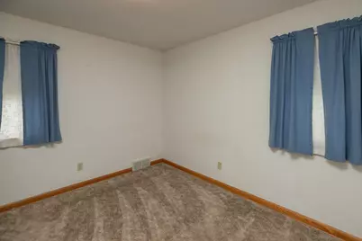 911 13th Avenue NW, Rochester, MN 55901 - Photo 12
