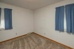 911 13th Ave NW, Rochester, MN 55901 - Photo 12