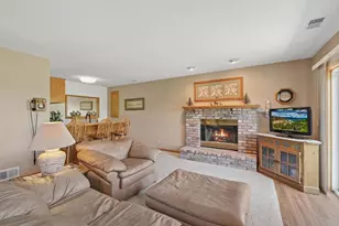 5461 Golfview Ave N, Oakdale, MN 55128 - Photo 12
