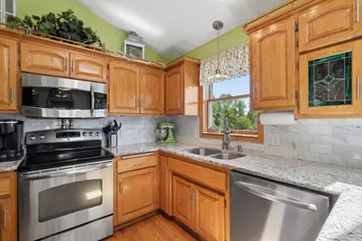 5461 Golfview Avenue N, Oakdale, MN 55128 - Photo 4
