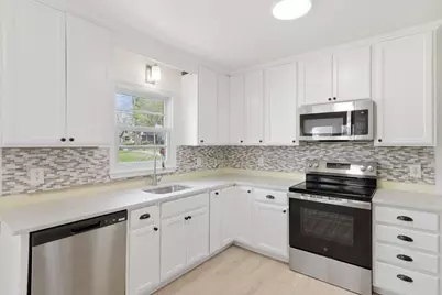 2748 NE Ulysses Street NE, Minneapolis, MN 55418 - Photo 6