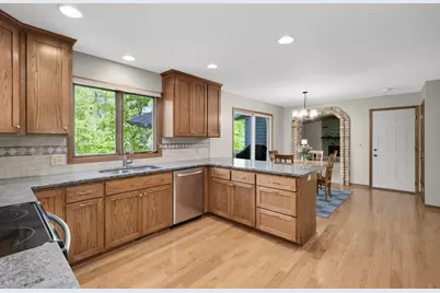 15112 Chestnut Circle, Burnsville, MN 55306 - Photo 6