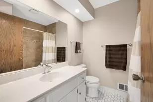 15112 Chestnut Cir, Burnsville, MN 55306 - Photo 32