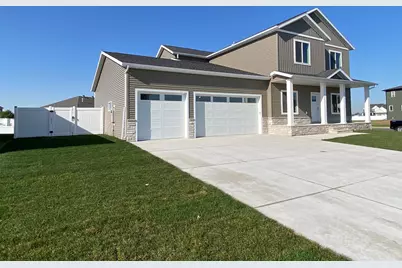 110 19th Street NE, Barnesville, MN 56514 - Photo 2