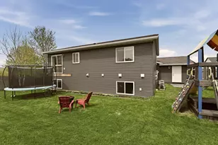 635 Strafford Dr, Zumbrota, MN 55992 - Photo 28