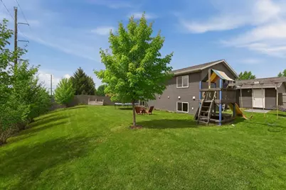 635 Strafford Drive, Zumbrota, MN 55992 - Photo 14