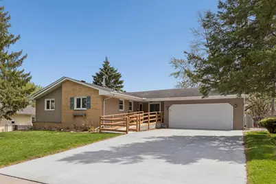 7925 29th Avenue N, New Hope, MN 55427 - Photo 2