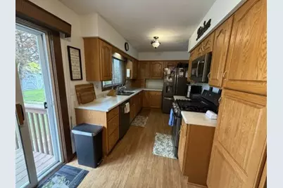 608 S Donnelly Avenue, Litchfield, MN 55355 - Photo 4