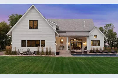 4900 Lakeview Drive, Edina, MN 55424 - Photo 4
