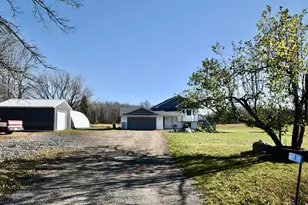16523 165th St NE, Foley, MN 56329 - Photo 4