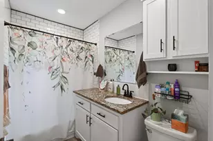 3647 Sheridan Ave N, Minneapolis, MN 55412 - Photo 16