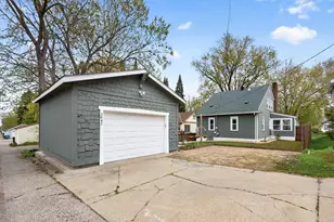 3647 Sheridan Ave N, Minneapolis, MN 55412 - Photo 28