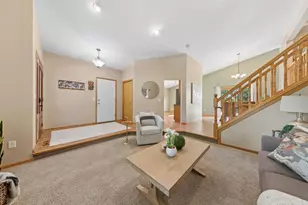 20704 Jaguar Ave, Lakeville, MN 55044 - Photo 4