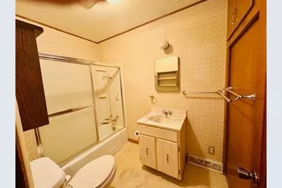 2936 Queen Avenue, Slayton, MN 56172 - Photo 6
