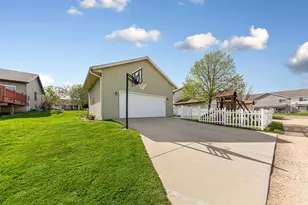 2114 York St, Saint Peter, MN 56082 - Photo 24