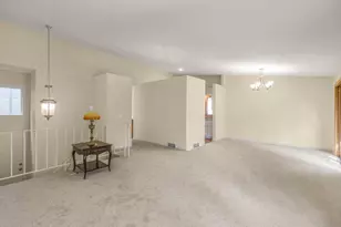 6332 Pheasant Ct, Edina, MN 55436 - Photo 2