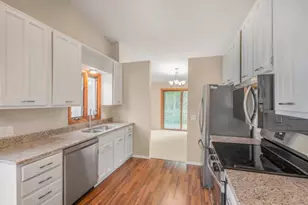 6332 Pheasant Ct, Edina, MN 55436 - Photo 8