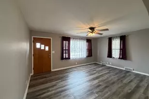 708 S Donaldson St, Luverne, MN 56156 - Photo 8