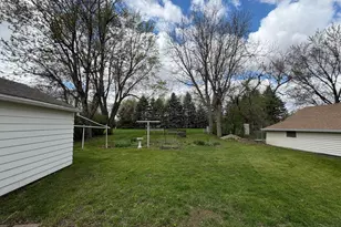 708 S Donaldson St, Luverne, MN 56156 - Photo 4