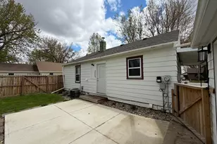 708 S Donaldson St, Luverne, MN 56156 - Photo 2