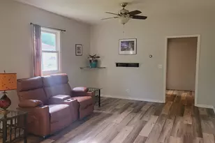 203 N Monroe St, Minneota, MN 56264 - Photo 2