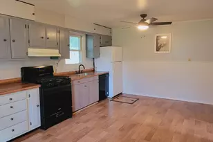 203 N Monroe St, Minneota, MN 56264 - Photo 8