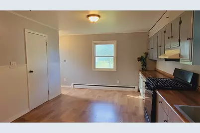 203 N Monroe Street, Minneota, MN 56264 - Photo 10