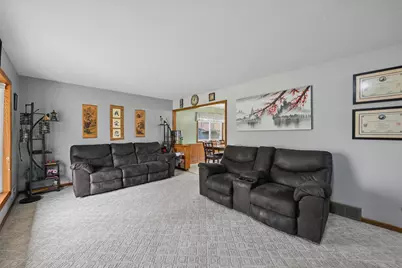 106 Garden Road NE, Hutchinson, MN 55350 - Photo 8