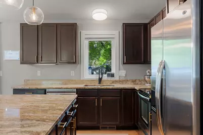 10800 Harrison Avenue S, Bloomington, MN 55437 - Photo 10