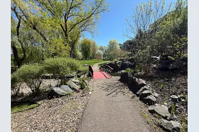 2485 Londin Lane E #423, Maplewood, MN 55119 - Photo 12