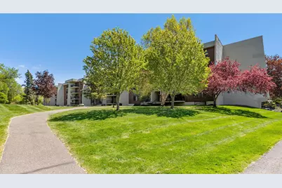 2485 Londin Lane E #423, Maplewood, MN 55119 - Photo 16