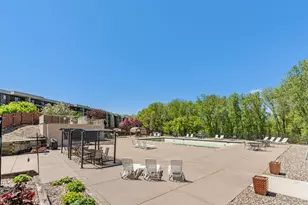 2485 Londin Ln E, Maplewood, MN 55119 - Photo 6