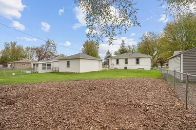 5237 Jersey Avenue N, Crystal, MN 55428 - Photo 4