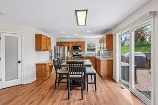 4909 Rusten Rd, Eagan, MN 55122 - Photo 12