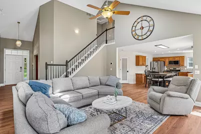 4909 Rusten Rd, Eagan, MN 55122 - Photo 6